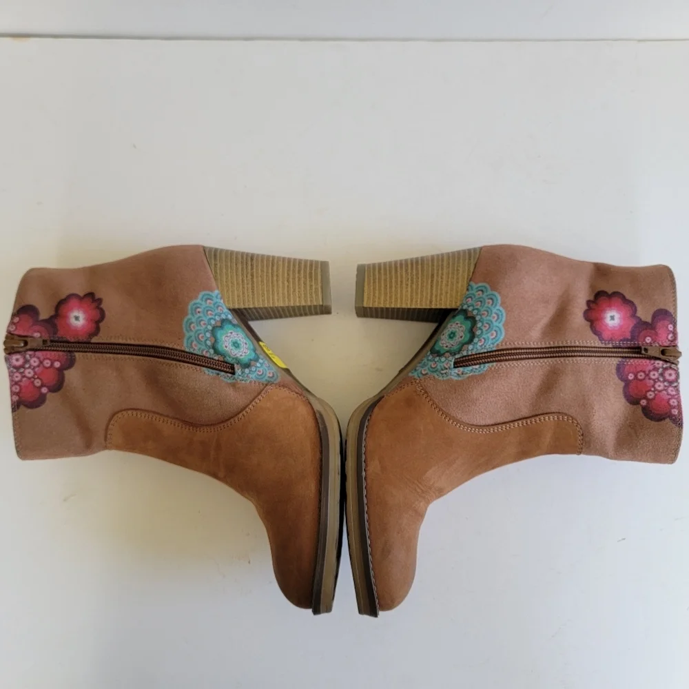 Desigual Tan Suede Ankle Boots Size 41 US 10 Boho Pink Turquoise Floral Eclectic
